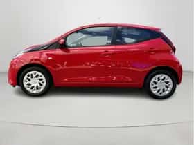 Toyota Aygo (2020) thumbnail 2