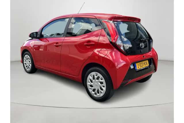 Toyota Aygo (2020) thumbnail 3