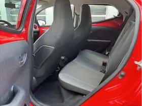 Toyota Aygo (2020) thumbnail 23