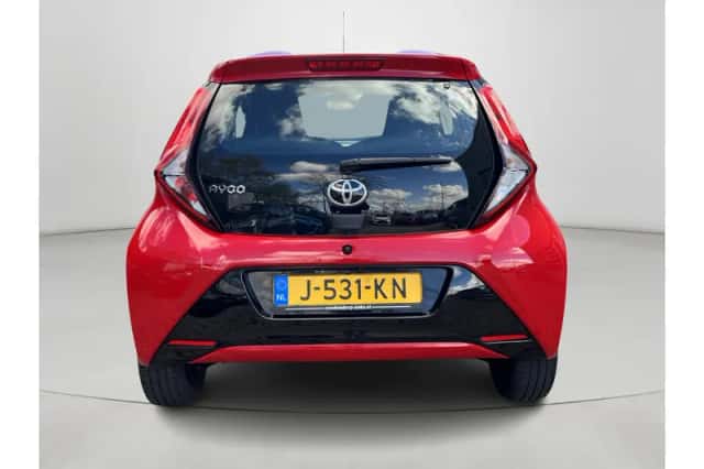 Toyota Aygo (2020) thumbnail 4