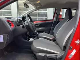 Toyota Aygo (2020) thumbnail 10