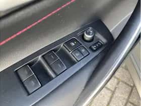 Toyota Corolla (2020) thumbnail 20