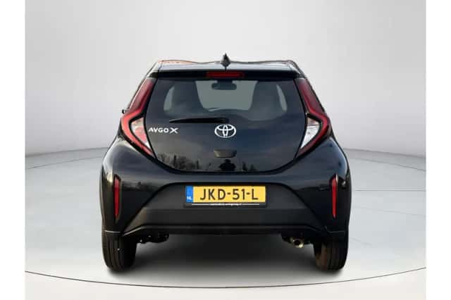 Toyota Aygo X (2024) thumbnail 4
