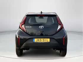 Toyota Aygo X (2024) thumbnail 4