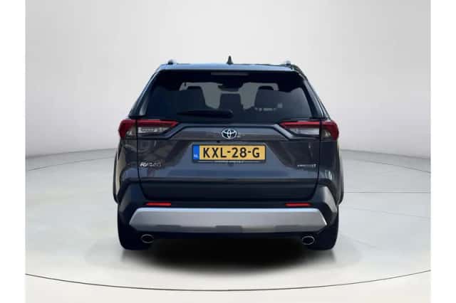 Toyota RAV4 (2023) thumbnail 4