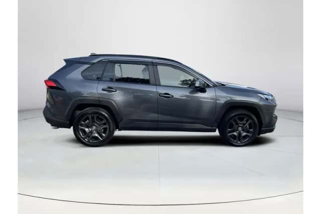 Toyota RAV4 (2023) thumbnail 6