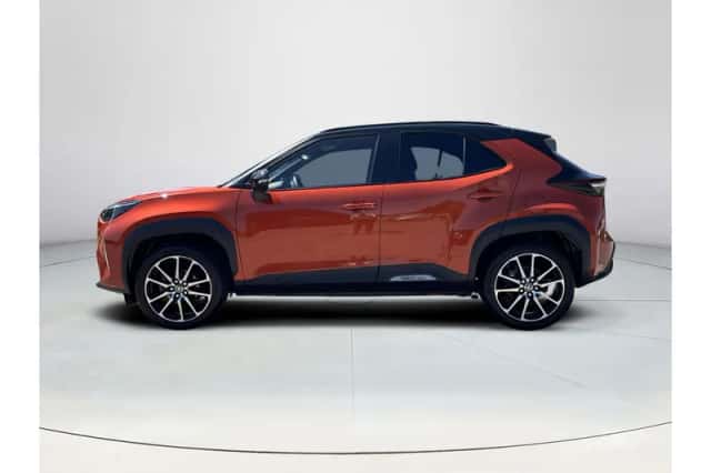 Toyota Yaris Cross (2023) thumbnail 2