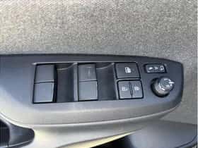 Toyota Yaris Cross (2022) thumbnail 11