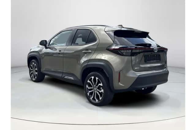 Toyota Yaris Cross (2024) thumbnail 3