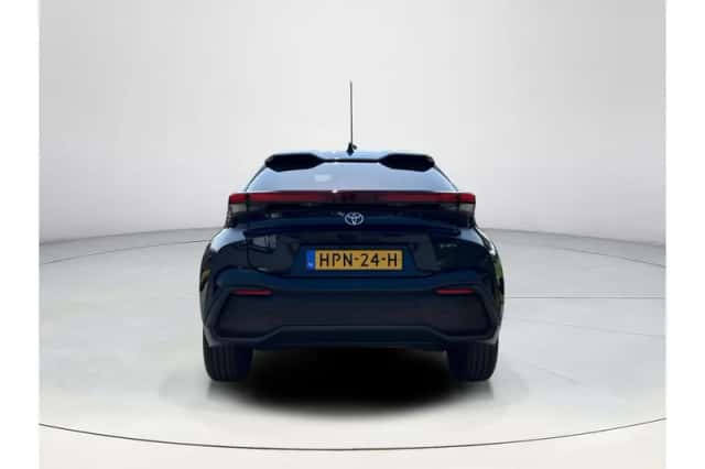 Toyota C-HR (2025) thumbnail 4