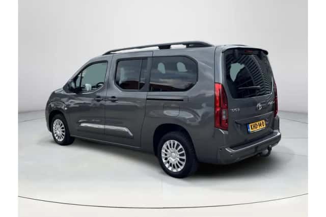 Toyota Proace (2023) thumbnail 3