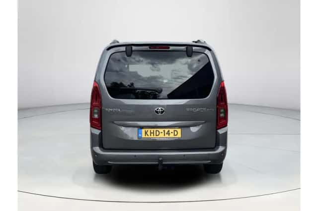 Toyota Proace (2023) thumbnail 4