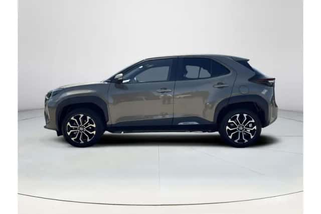 Toyota Yaris Cross (2022) thumbnail 2