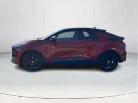 Toyota C-HR (2024) thumbnail 2
