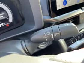 Toyota C-HR (2024) thumbnail 21