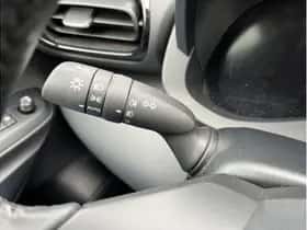 Toyota Yaris (2024) thumbnail 13