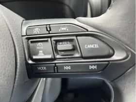 Toyota Yaris (2024) thumbnail 16