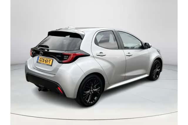 Toyota Yaris (2024) thumbnail 5