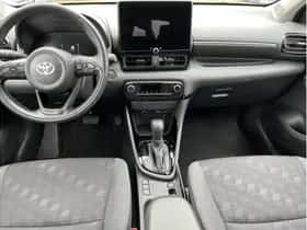 Toyota Yaris (2024) thumbnail 9
