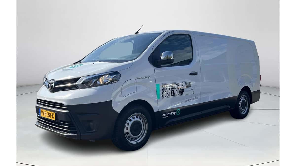 Toyota Proace (2023) — foto 1