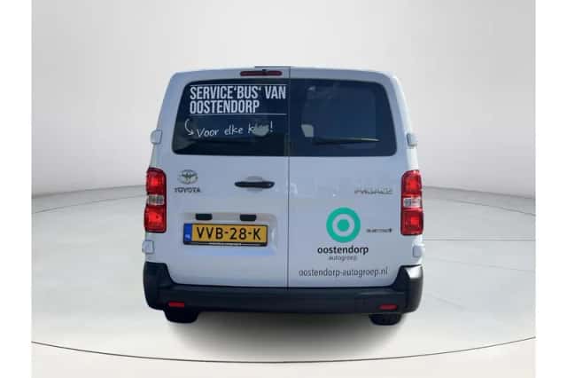 Toyota Proace (2023) thumbnail 4