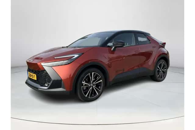 Toyota C-HR (2026) thumbnail 1