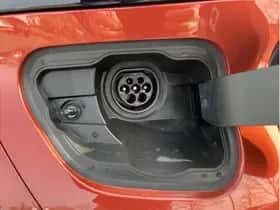 Toyota C-HR (2026) thumbnail 16