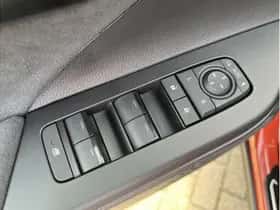 Toyota C-HR (2026) thumbnail 21