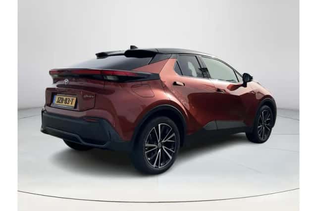 Toyota C-HR (2026) thumbnail 5
