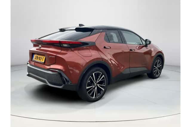 Toyota C-HR (2026) thumbnail 5