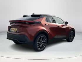Toyota C-HR (2026) thumbnail 5