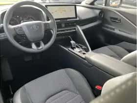 Toyota C-HR (2026) thumbnail 9