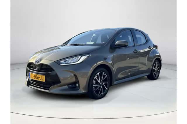 Toyota Yaris (2021) thumbnail 1