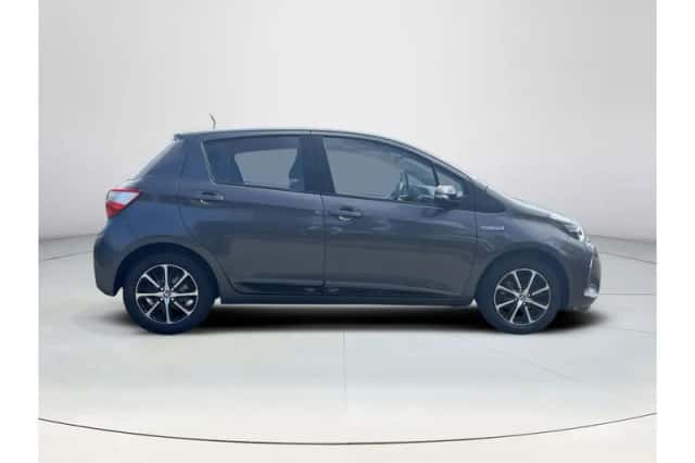 Toyota Yaris (2018) thumbnail 6
