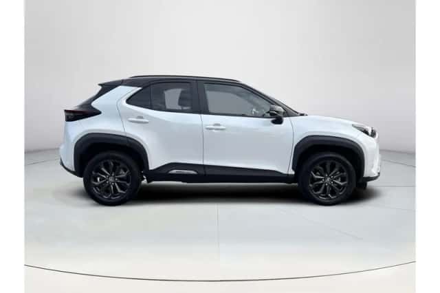 Toyota Yaris Cross (2024) thumbnail 6