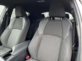 Toyota C-HR (2023) thumbnail 11