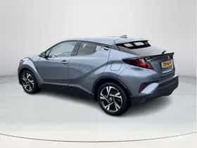 Toyota C-HR (2023) thumbnail 3