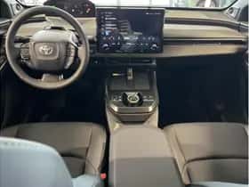 Toyota bZ4X (2025) thumbnail 15
