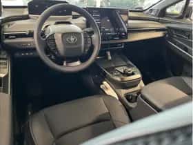 Toyota bZ4X (2025) thumbnail 16