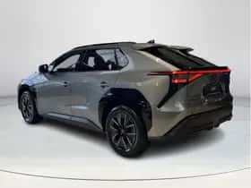 Toyota bZ4X (2025) thumbnail 3