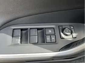 Toyota RAV4 (2022) thumbnail 12