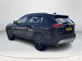 Toyota RAV4 (2022) thumbnail 3