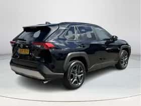 Toyota RAV4 (2022) thumbnail 5