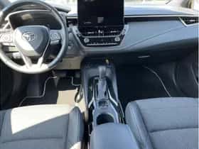 Toyota Corolla (2025) thumbnail 13