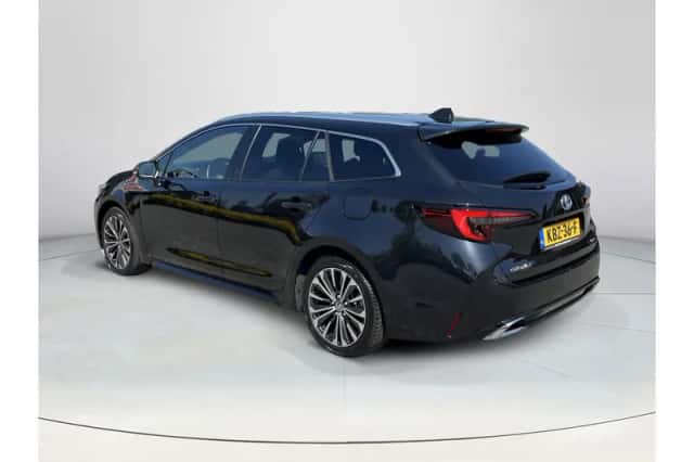 Toyota Corolla (2025) thumbnail 3