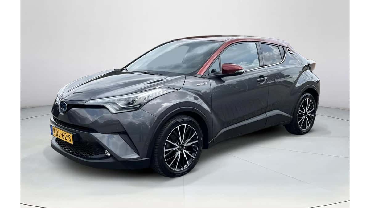 Toyota C-HR (2018) — foto 1