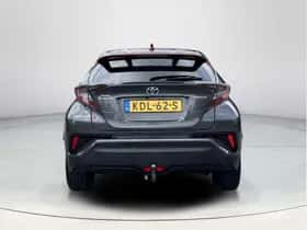 Toyota C-HR (2018) thumbnail 4