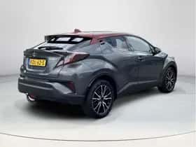 Toyota C-HR (2018) thumbnail 5