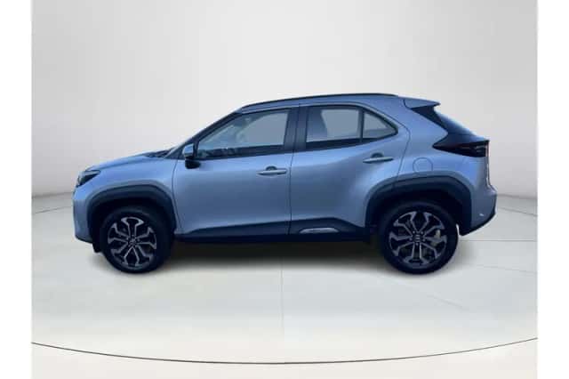 Toyota Yaris Cross (2025) thumbnail 2