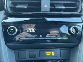 Toyota Yaris Cross (2025) thumbnail 24